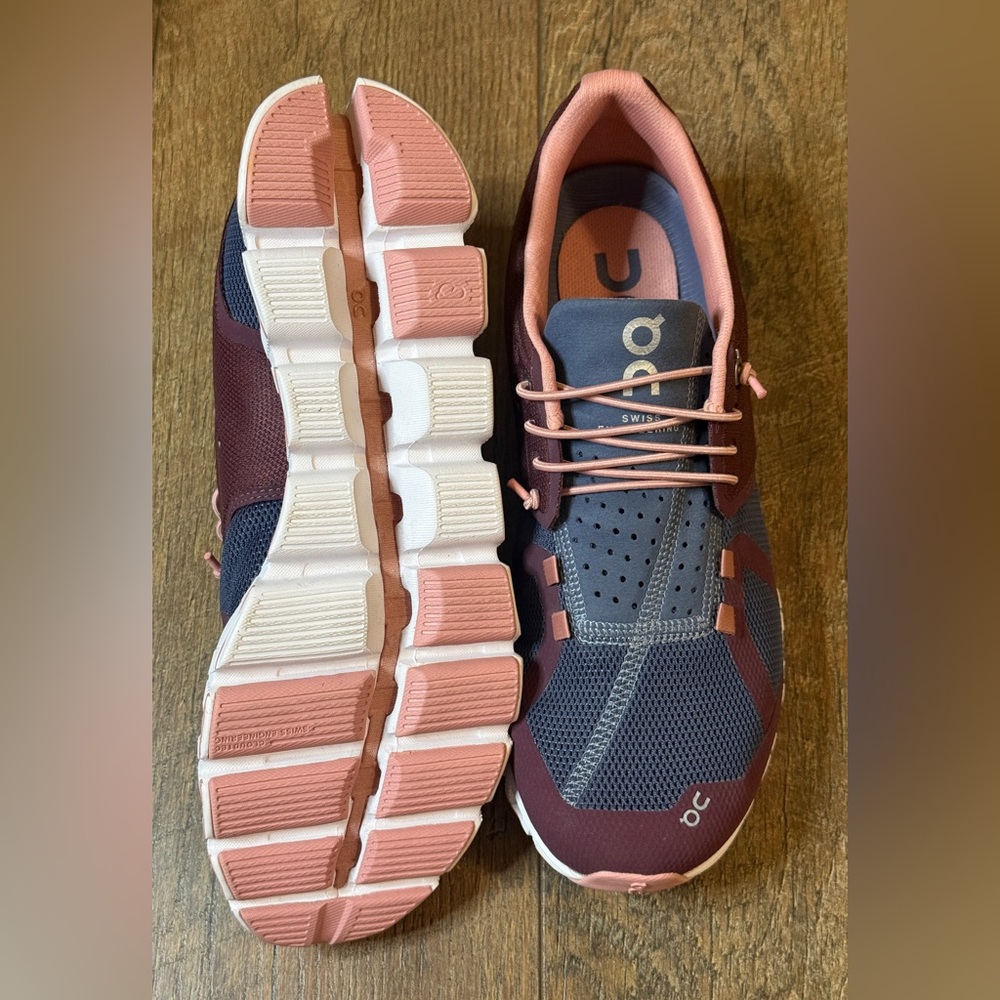 On Cloud Women's Running Shoes Mulberry/Velvet Women Sz 8.5 - Picture 6 of 8